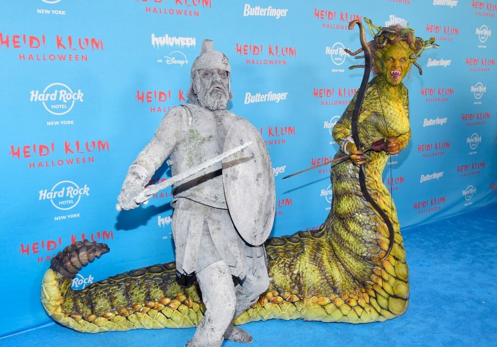 Sao Việt bây giờ chơi Halloween 