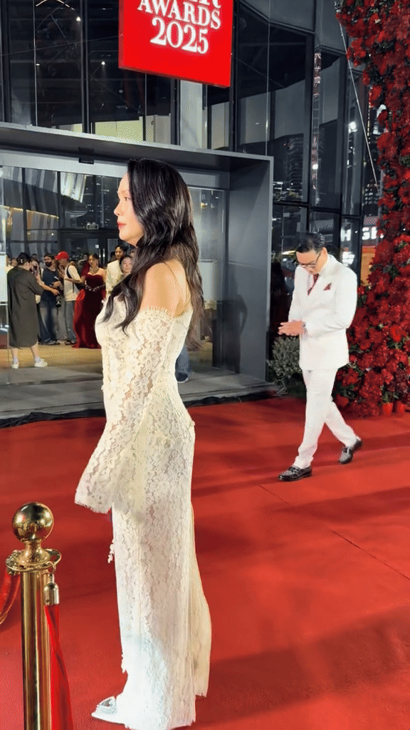 Tuổi trung niên của Hồng Diễm: Không ai hơn được người đẹp nhất phim VTV- Ảnh 1.