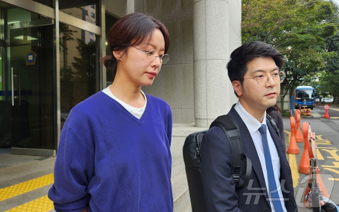 Mức án dành cho nữ diễn viên tự ý rút tiền khỏi công ty- Ảnh 3. Mức án dành cho nữ diễn viên tự ý rút tiền khỏi công ty- Ảnh 3.