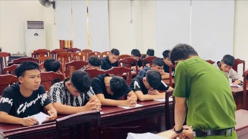 Khởi tố hàng chục đối tượng gây náo loạn phố biển Quy Nhơn suốt 4 đêm- Ảnh 1.