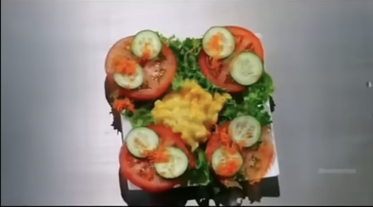 Ăn món có sữa mẹ, Gordon Ramsay phản ứng dữ dội- Ảnh 3.