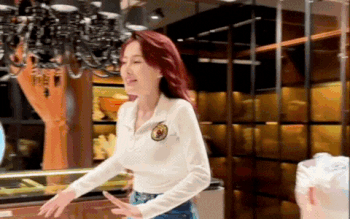 Ai đang sống trong penthouse 80 tỷ của Lương Bằng Quang - Ngân 98 hiện tại?- Ảnh 3.