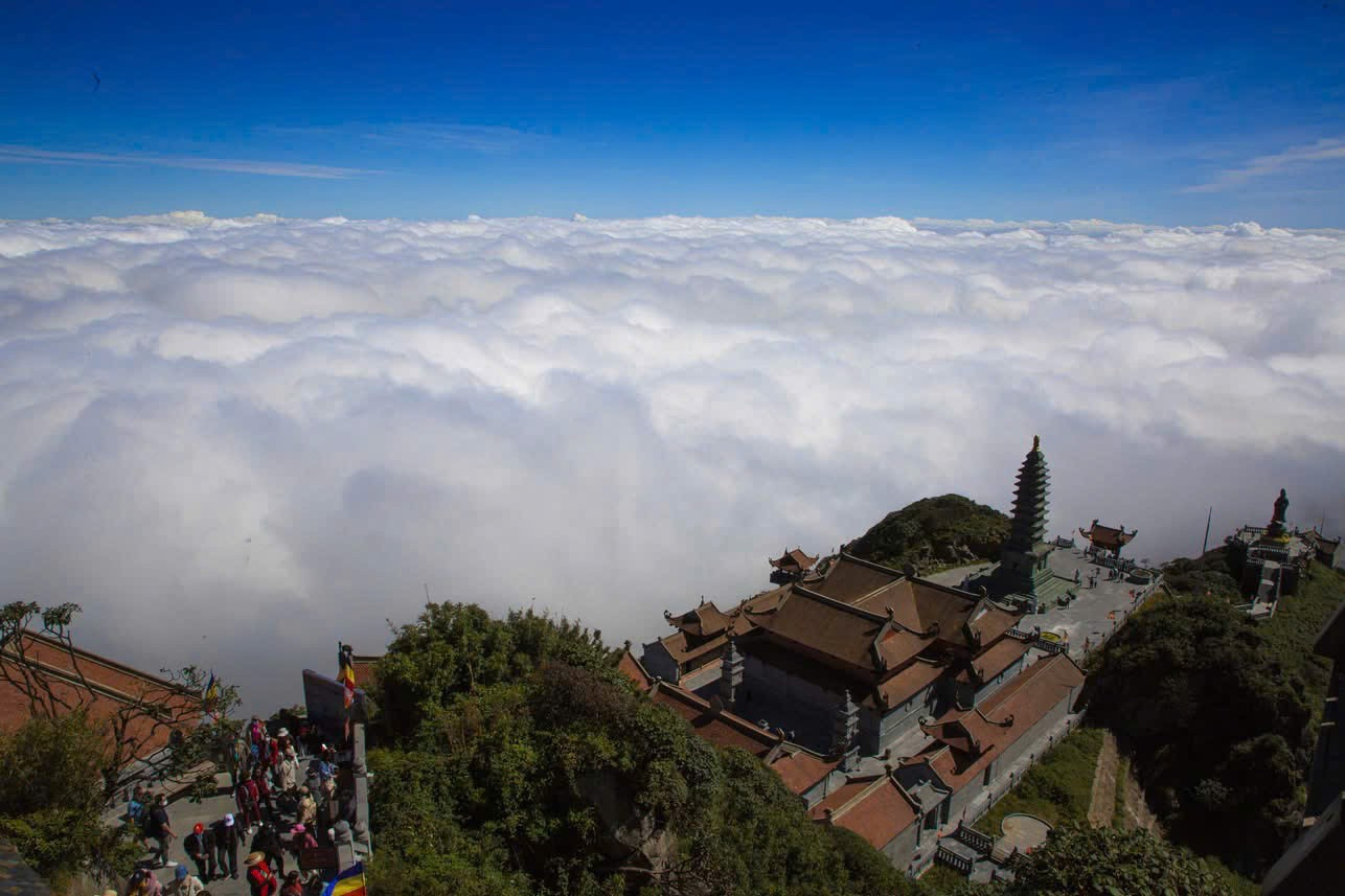 Đẹp mê mẩn Sa Pa mùa 'săn mây'- Ảnh 6. Đẹp mê mẩn Sa Pa mùa 'săn mây'- Ảnh 6.