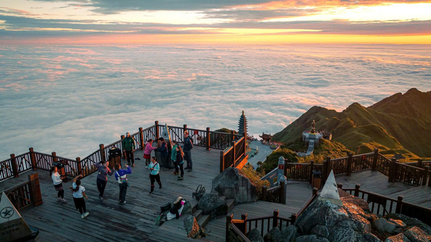 Đẹp mê mẩn Sa Pa mùa 'săn mây'- Ảnh 11. Đẹp mê mẩn Sa Pa mùa 'săn mây'- Ảnh 11.