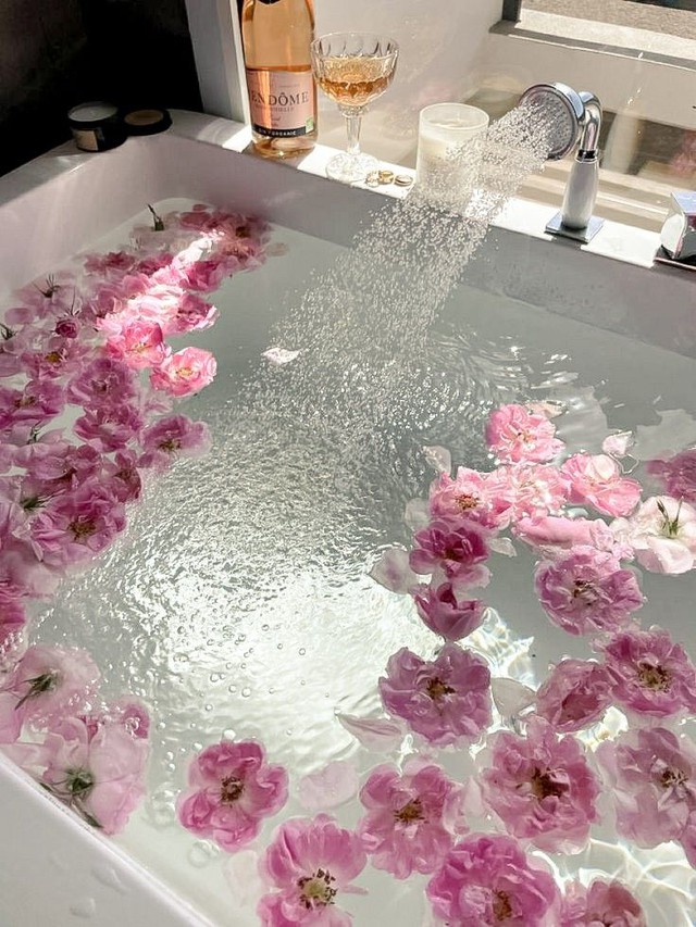 Da lão hóa vì thói quen tắm thoải mái nhiều người mắc phải lúc này- Ảnh 3.