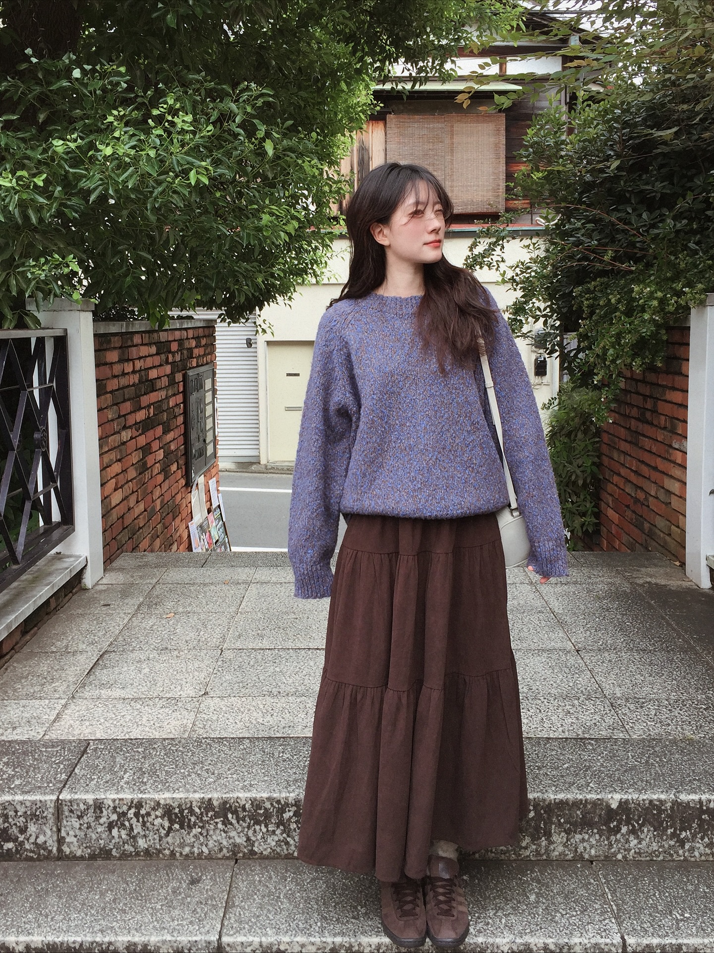 Chân váy đen dễ mặc nhưng có 4 kiểu khác còn đẹp và trẻ trung hơn- Ảnh 3.