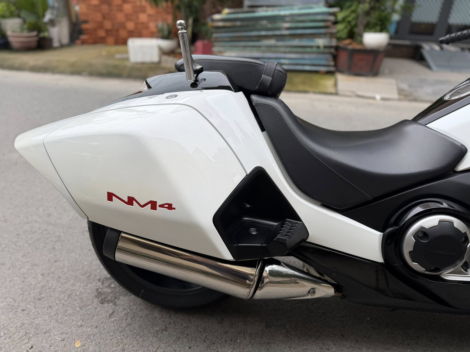 Xe tay ga 'phi thuyền' của Honda đang được rao bán ở Việt Nam, dùng chung một thứ với xe dẫn đoàn CSGT- Ảnh 8.