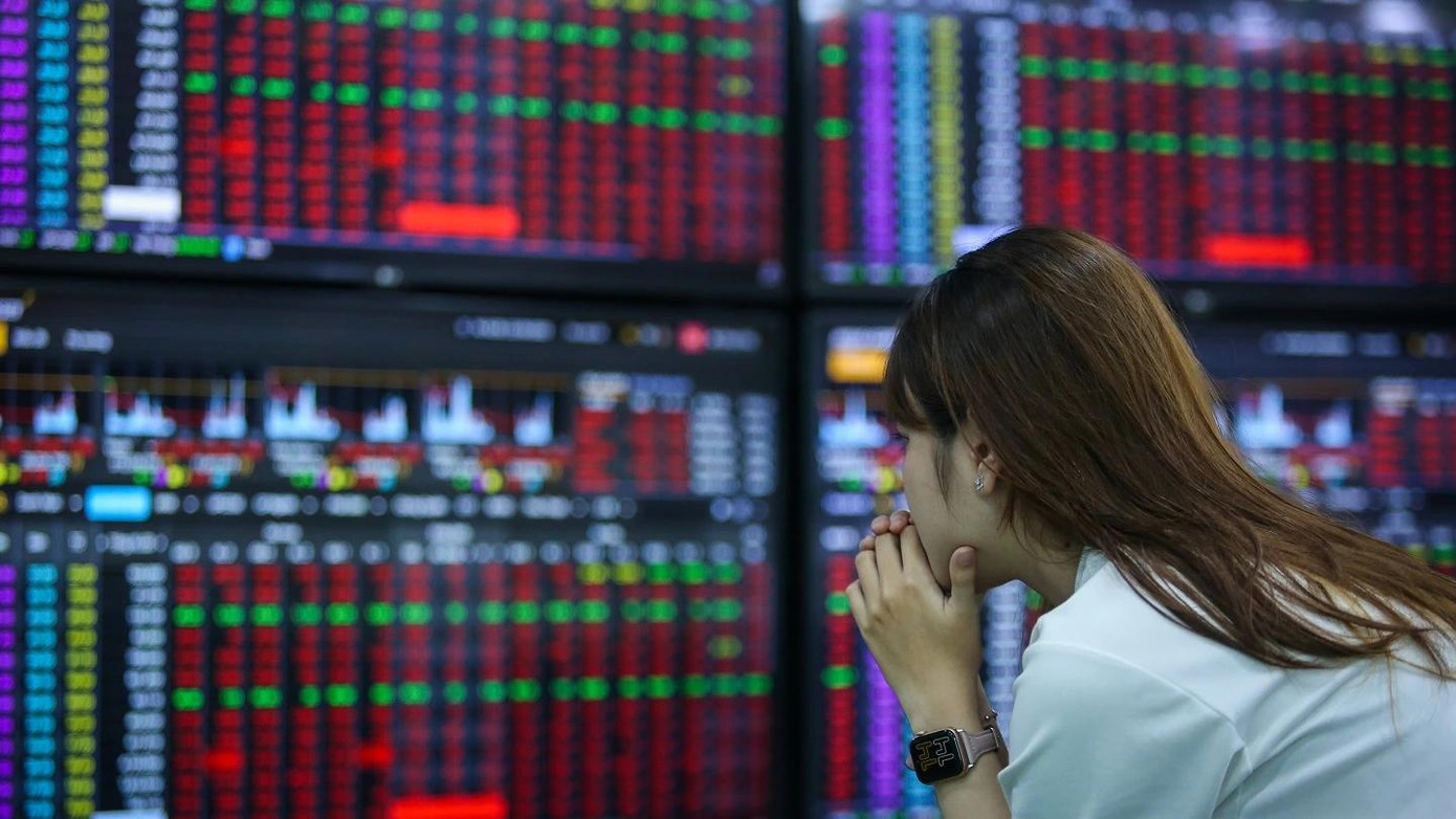 Chứng khoán hôm nay: Mọi thành quả bị xóa sạch trong 10 phút- Ảnh 1.