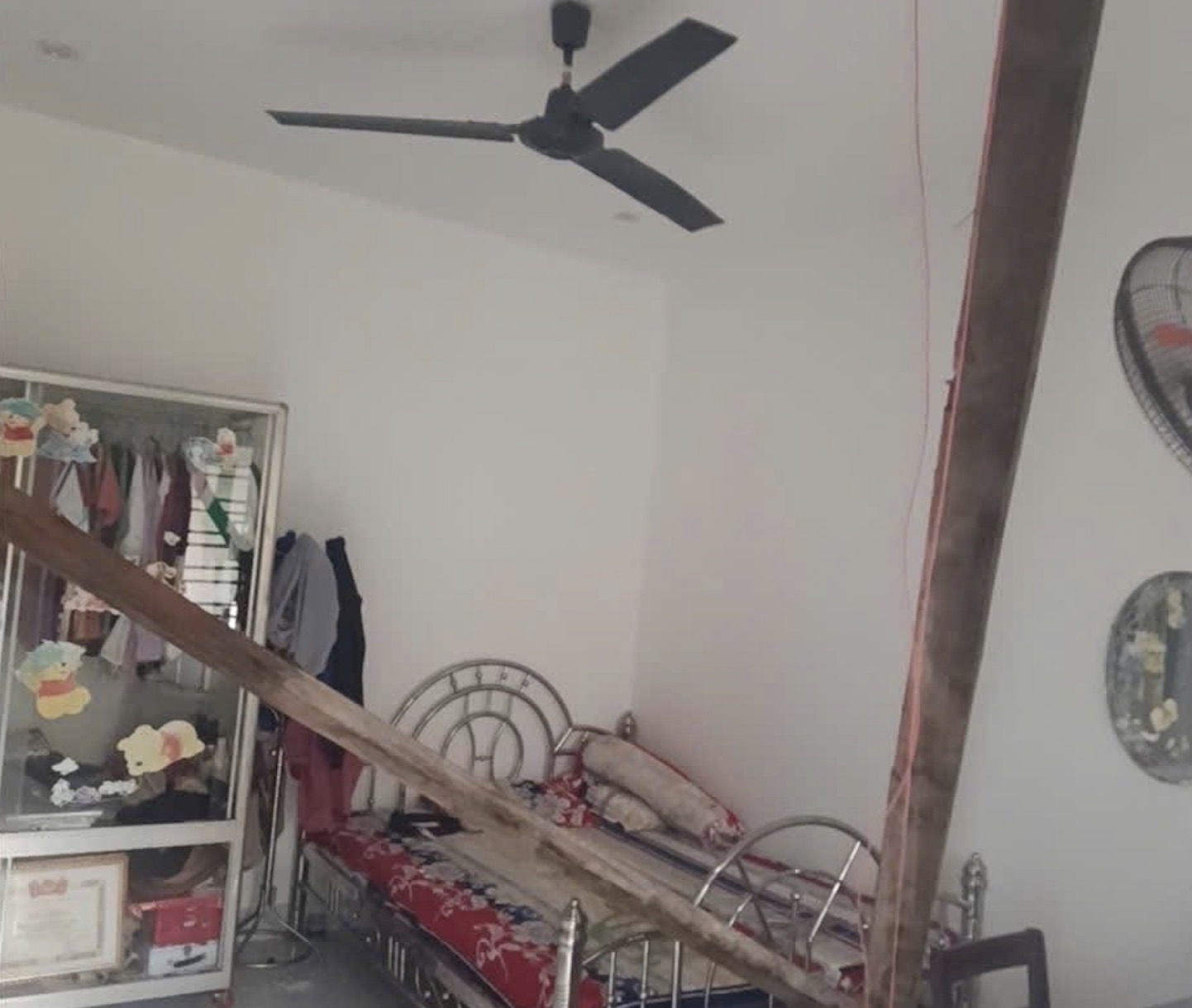 Người đàn ông ở Gia Lai tử vong hy hữu trong bão số 13 Kalmeagi- Ảnh 1.