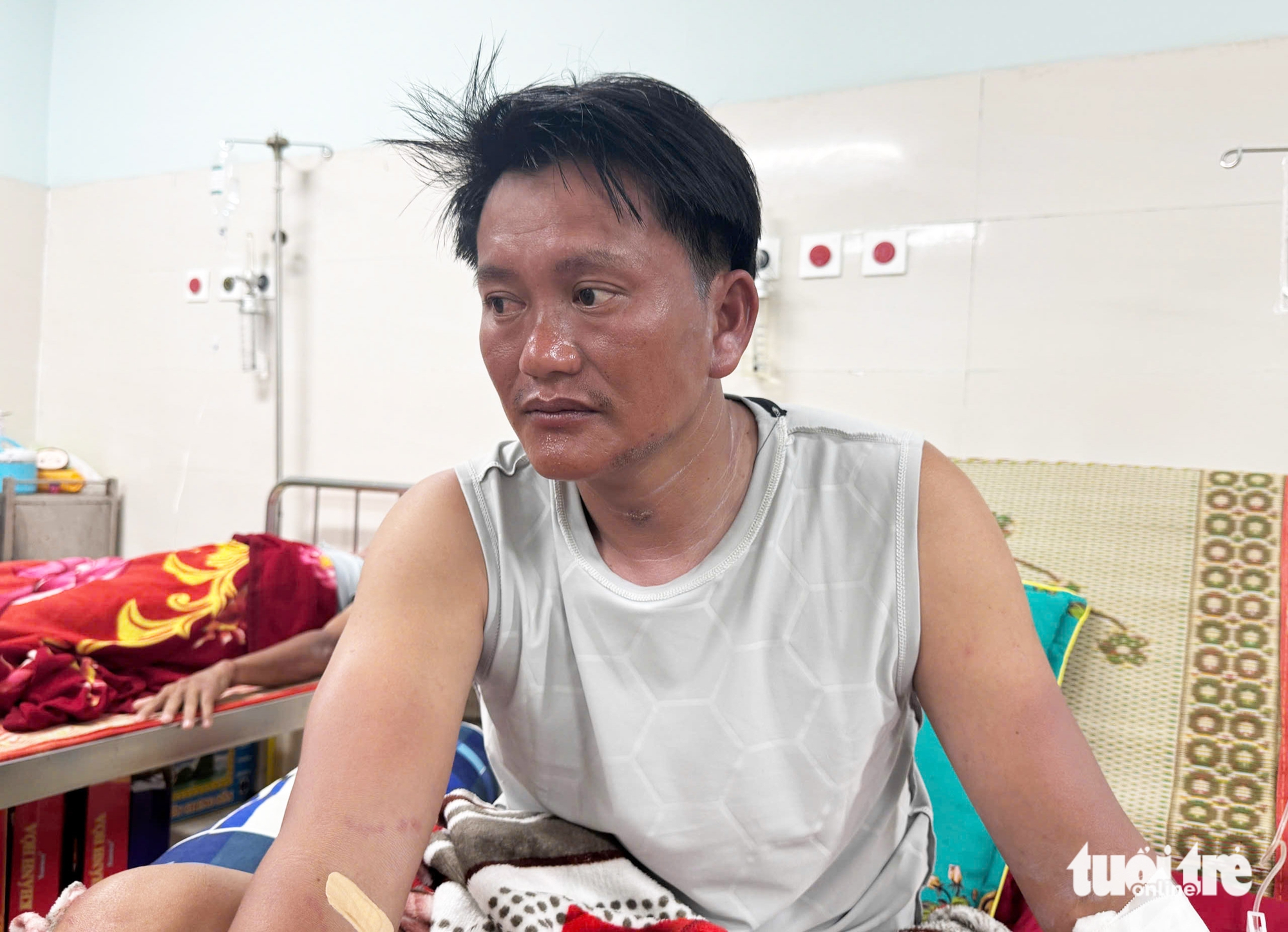 Vợ “người hùng” Lý Sơn từ cõi chết trở về: Chồng tôi rất dũng cảm, đã không thất hứa với mẹ con tôi- Ảnh 3.