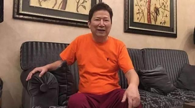 Thừa kế 99.000 tỷ đồng từ vợ đại gia hơn 38 tuổi, người đàn ông hào phóng cho "người dưng": Cuối đời nhiều tiền nhưng chẳng thể tiêu- Ảnh 6.