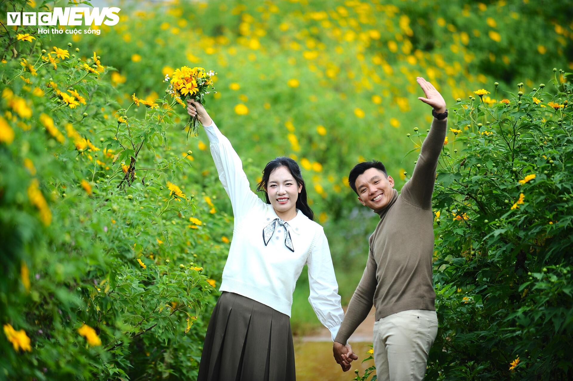 Dã quỳ nhuộm vàng phố núi, Đà Lạt vào mùa đẹp nhất năm- Ảnh 8.