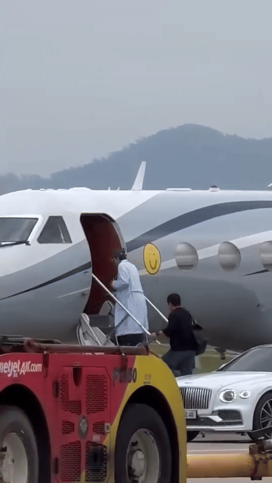 Ngay lúc này: G-Dragon đã lên chuyên cơ trở lại Hàn Quốc!- Ảnh 2.