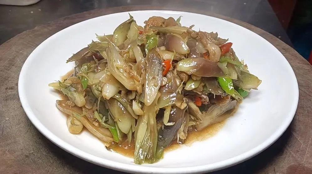 Loại rau mọc hoang ở rừng nhưng được coi là "nhân sâm châu Á"- Ảnh 8.