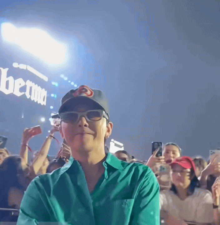 Chuyện gì thế này: TAEYANG - DAESUNG xuất hiện tại Việt Nam và đây là phản ứng của G-DRAGON?- Ảnh 2. Chuyện gì thế này: TAEYANG - DAESUNG xuất hiện tại Việt Nam và đây là phản ứng của G-DRAGON?- Ảnh 2.