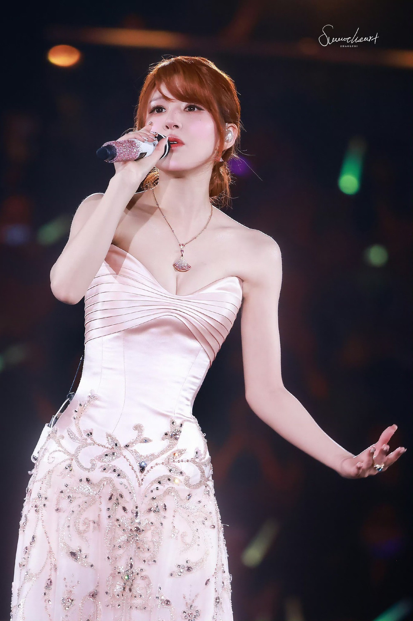 Triệu Lộ Tư đón tin vui- Ảnh 1.