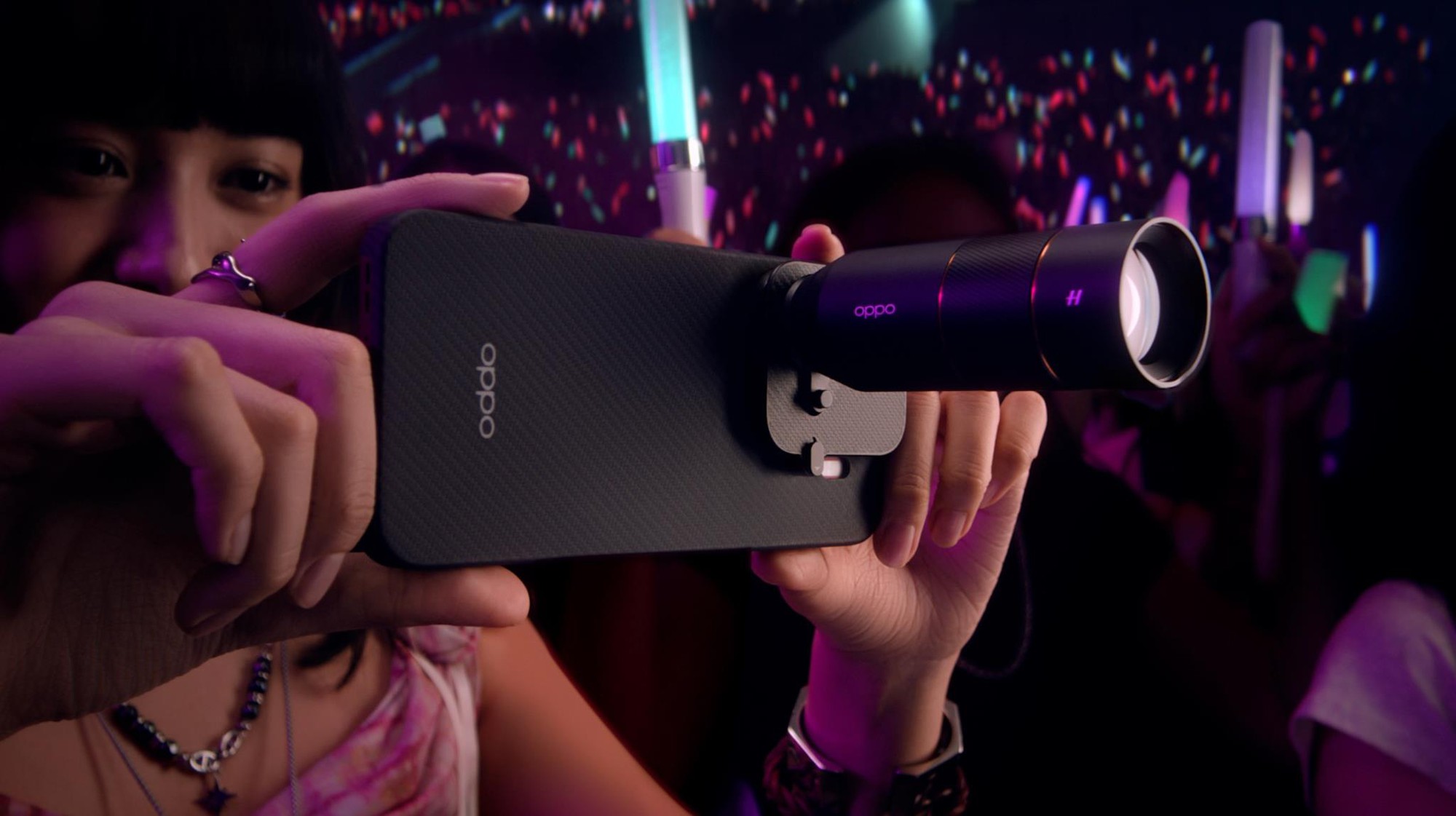 Cận cảnh OPPO Find X9 Series mới: Camera Tele Hasselblad 200MP, pin lên đến 7500mAh, thuật toán AI và ColorOS 16- Ảnh 4. Cận cảnh OPPO Find X9 Series mới: Camera Tele Hasselblad 200MP, pin lên đến 7500mAh, thuật toán AI và ColorOS 16- Ảnh 4.