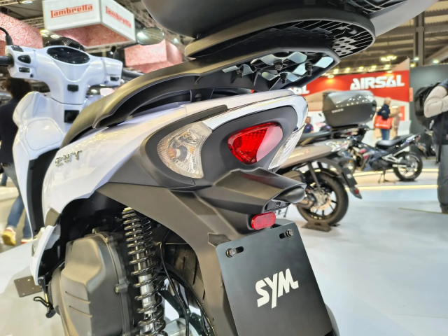 'Kẻ thay thế' Honda Vision ra mắt: phanh ABS, động cơ siêu tiết kiệm nhiên liệu, giá tại Việt Nam chỉ từ 32 triệu đồng- Ảnh 2.