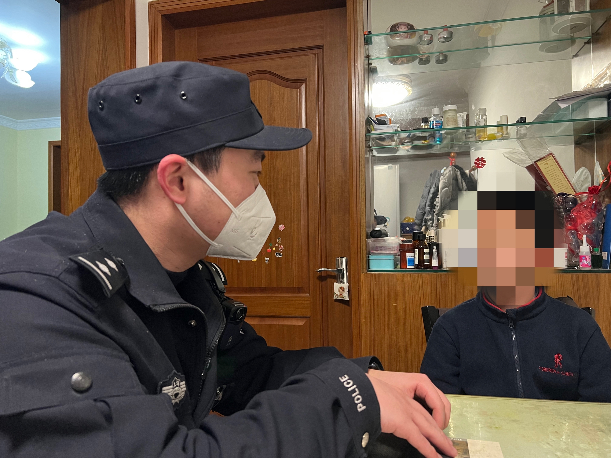 10 cây vàng trong nhà biến mất bí ẩn, cảnh sát vào cuộc rồi phát hiện sự thật ngỡ ngàng- Ảnh 2.