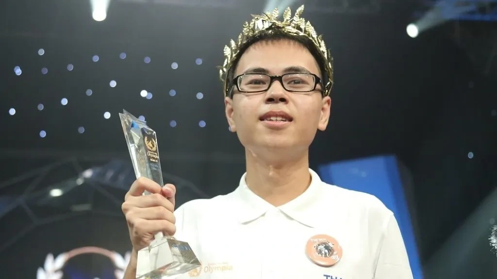 Quán quân Olympia từng bị nói "thật tiếc cho em" vì không đi du học: Đã hoàn thiện đồ án tại RMIT, vẻ ngoài gây bất ngờ!- Ảnh 1.