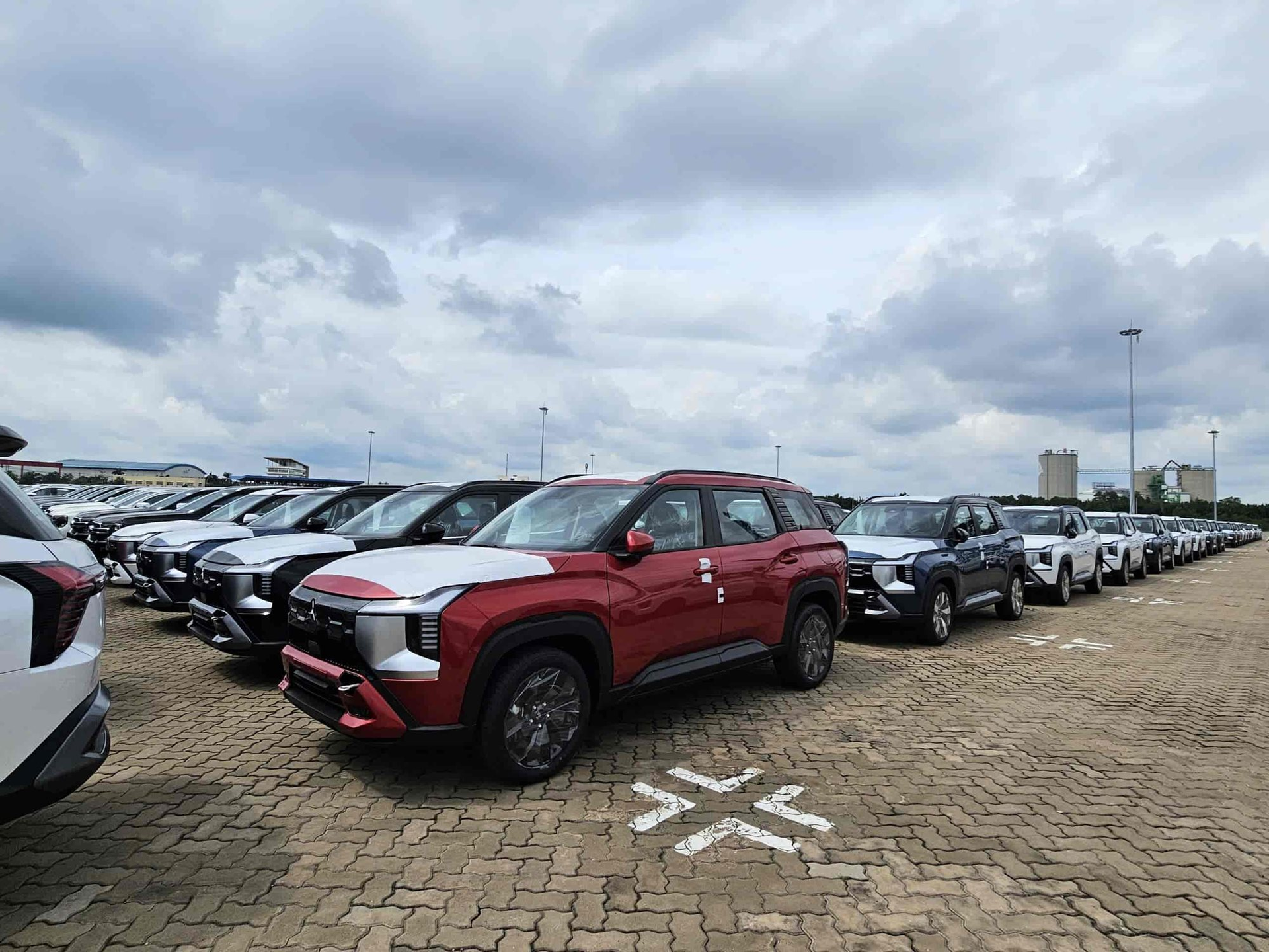 Chưa tới 500 triệu đã mua được "vua xe 7 chỗ"- Ảnh 2.