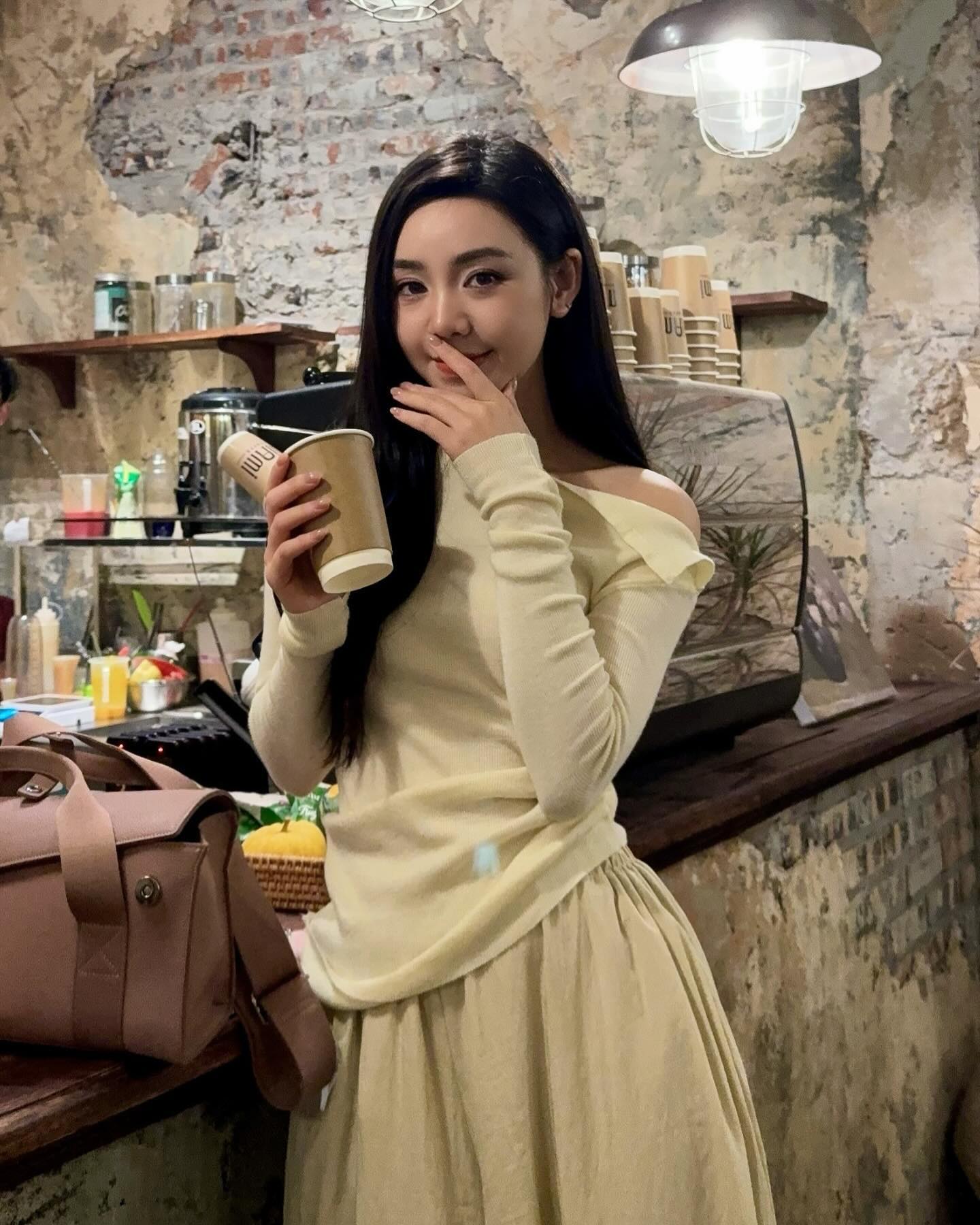 Một nữ diễn viên phim giờ vàng cứ tới mùa đông là chạm đỉnh về cả nhan sắc lẫn phong cách- Ảnh 13.