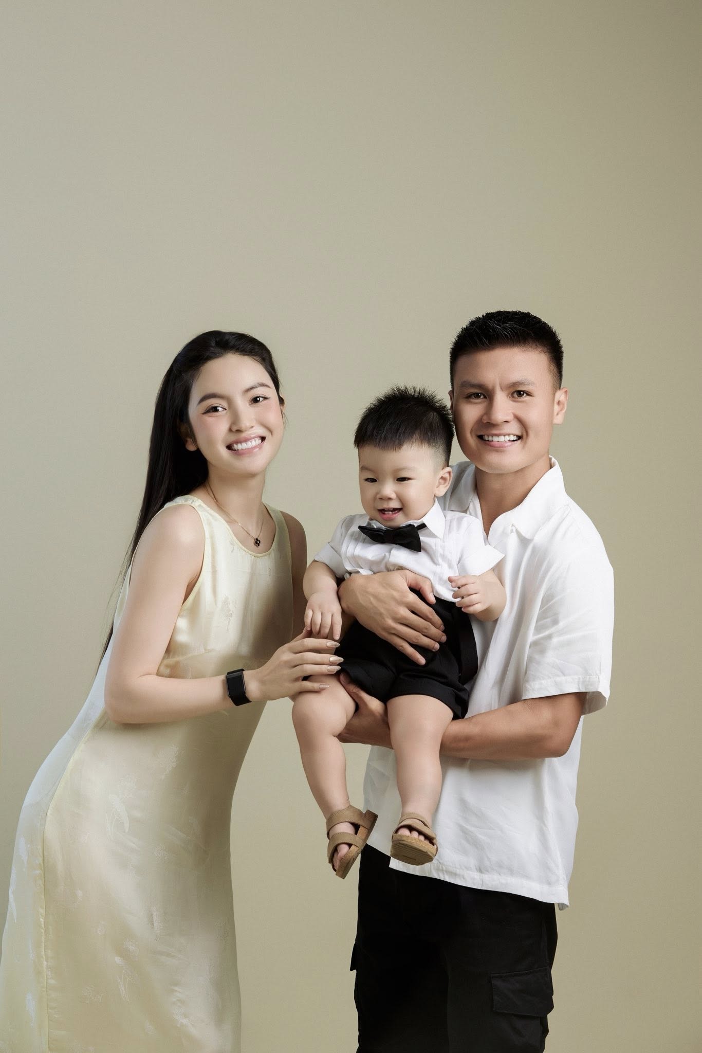 Quang Hải yêu chiều Chu Thanh Huyền thế nào?- Ảnh 1.