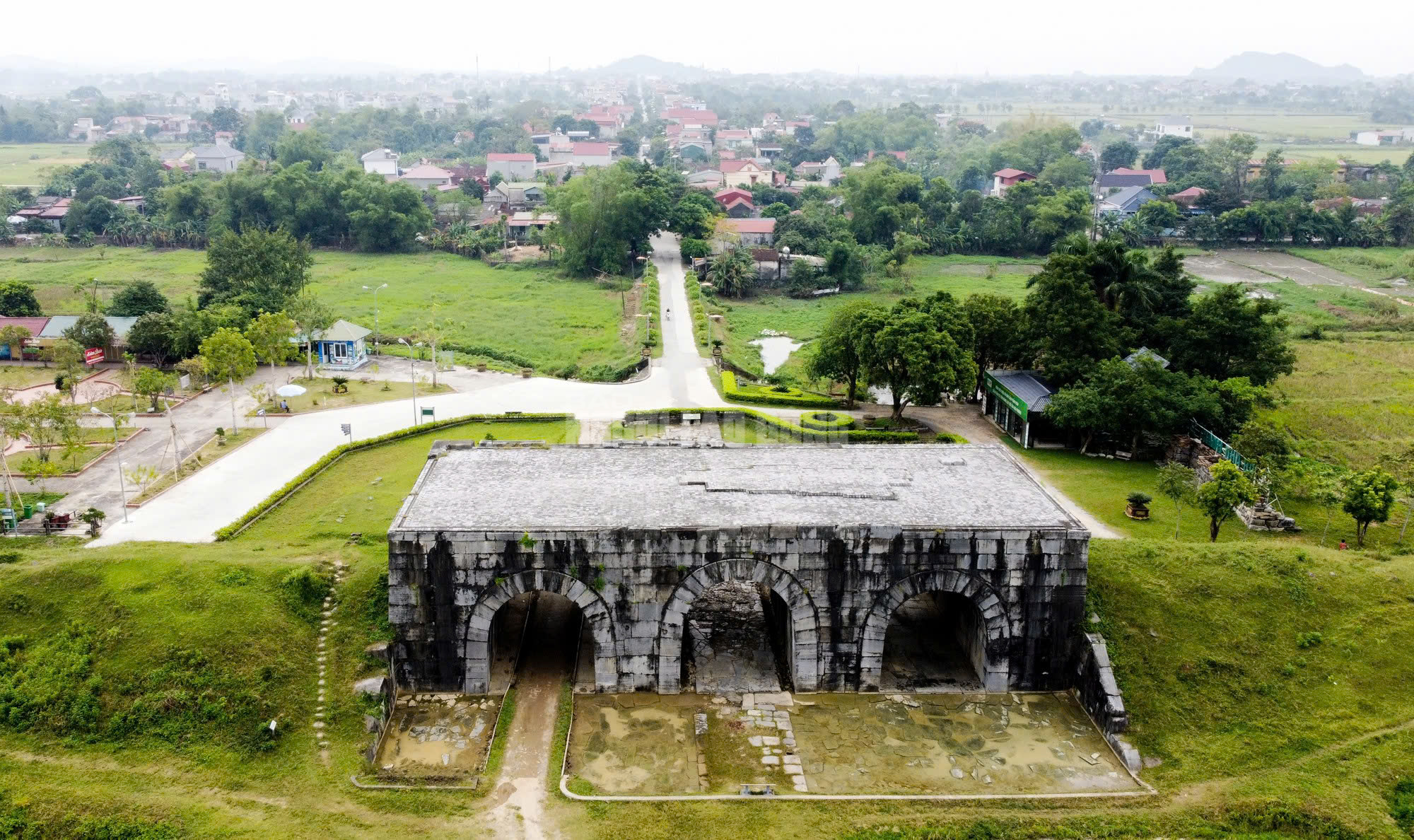 Khai quật đàn tế cổ hơn 600 năm của triều đại ngắn nhất Việt Nam- Ảnh 3.