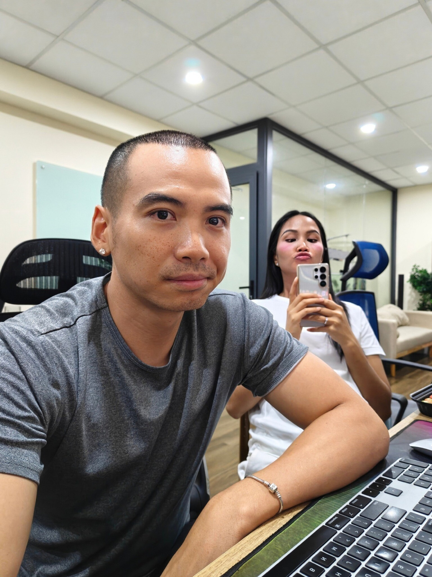 Khủng hoảng của H'Hen Niê và lời cảnh tỉnh vùng cấm đời tư- Ảnh 3.