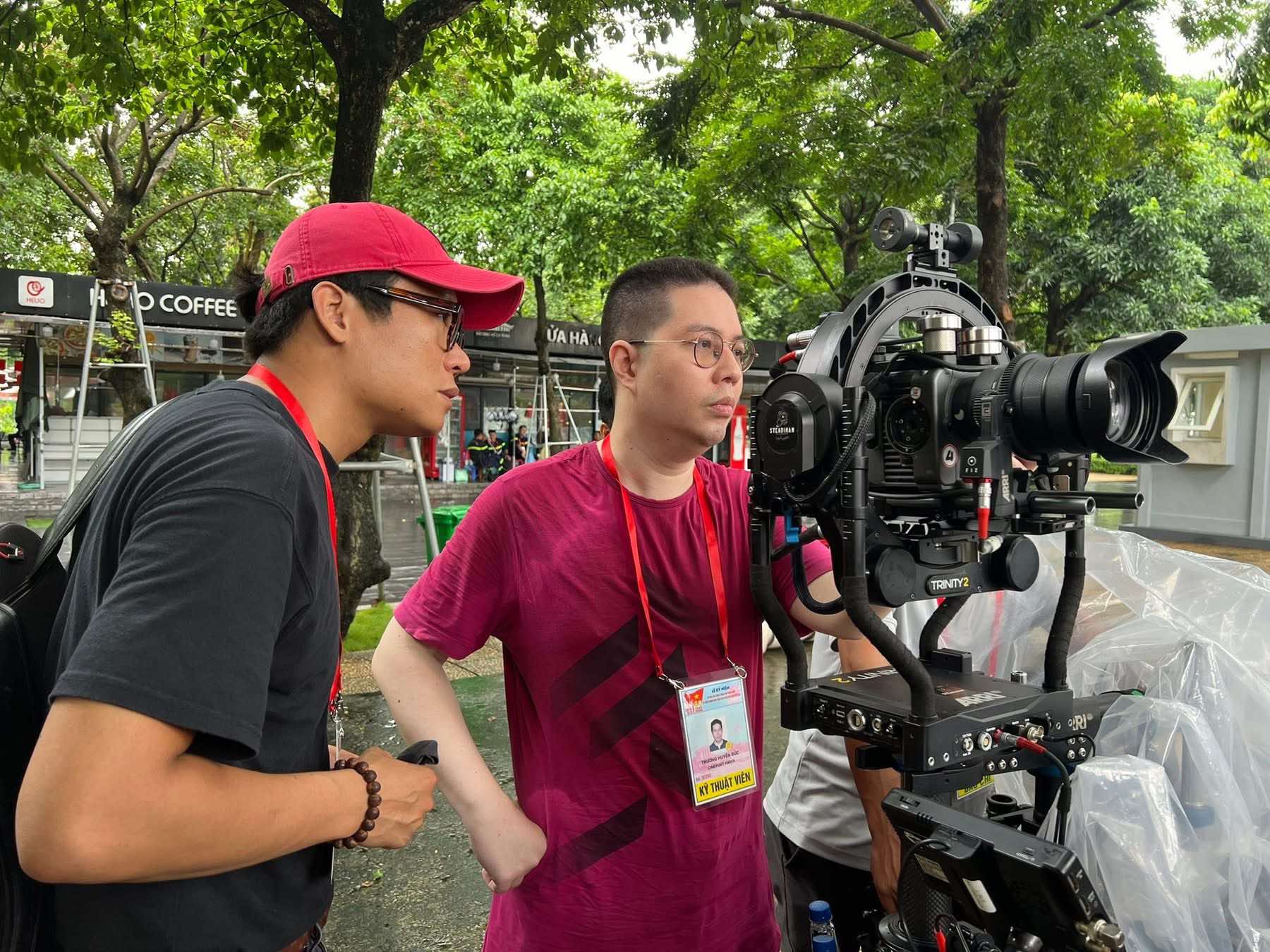 Giải mã MV Mục Hạ Vô Nhân - xem xong mà phải thốt lên “SOOBIN chi bao nhiêu tiền cho MV này vậy?”- Ảnh 19.