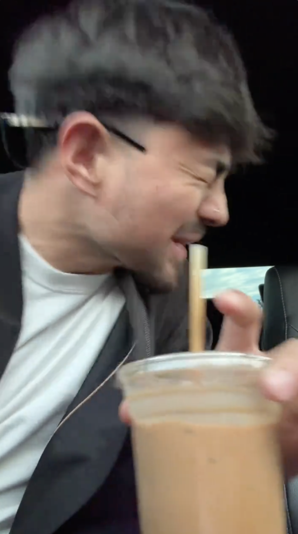 Tình trạng “đáng báo động” của khách Tây khi thử đặc sản Việt Nam- Ảnh 10.