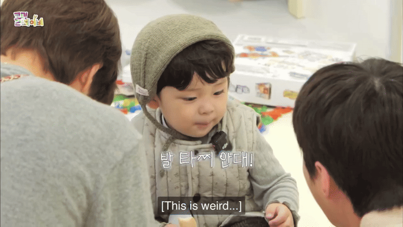 Không ngờ “hoàng tử showbiz” là người như vậy, đến con nít còn sợ đến sang chấn tâm lý?- Ảnh 1.