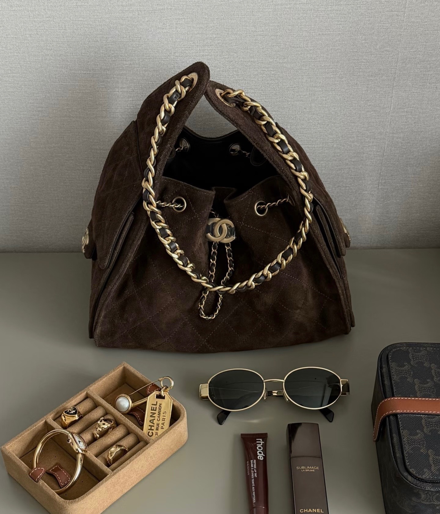 Túi mới nhất của Chanel khiến MXH bùng nổ, dân tình khẩn thiết đòi 