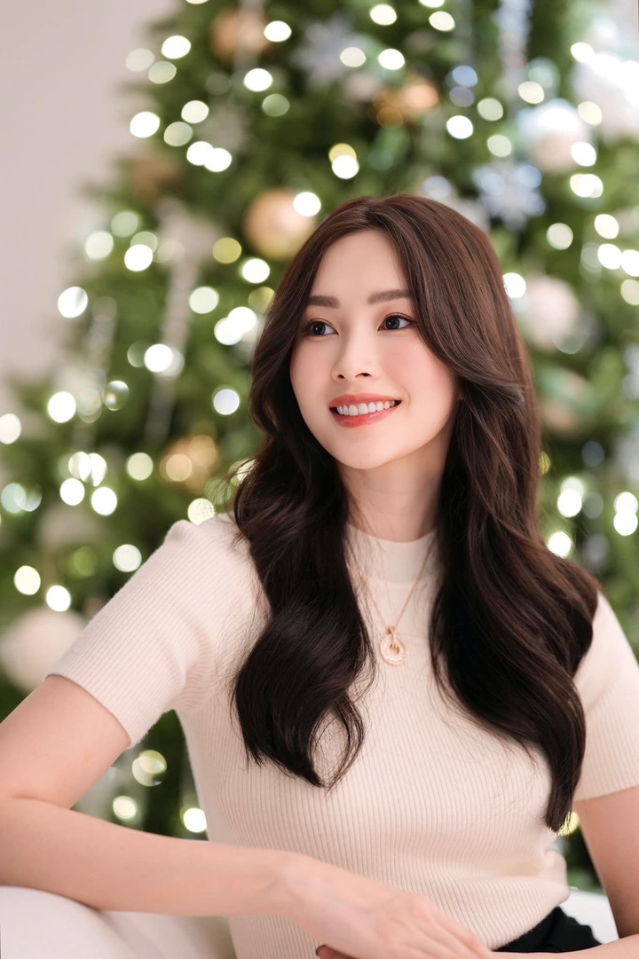 Hoa hậu Việt Nam đầu tiên trở thành dâu hào môn giờ ra sao?- Ảnh 5.