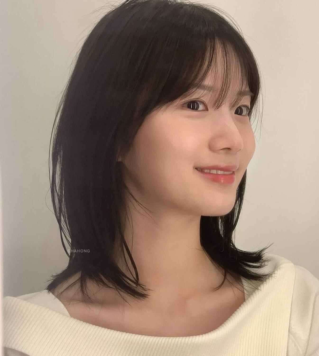 4 kiểu tóc ngắn dành cho khuôn mặt tròn: Trẻ trung lại siêu 