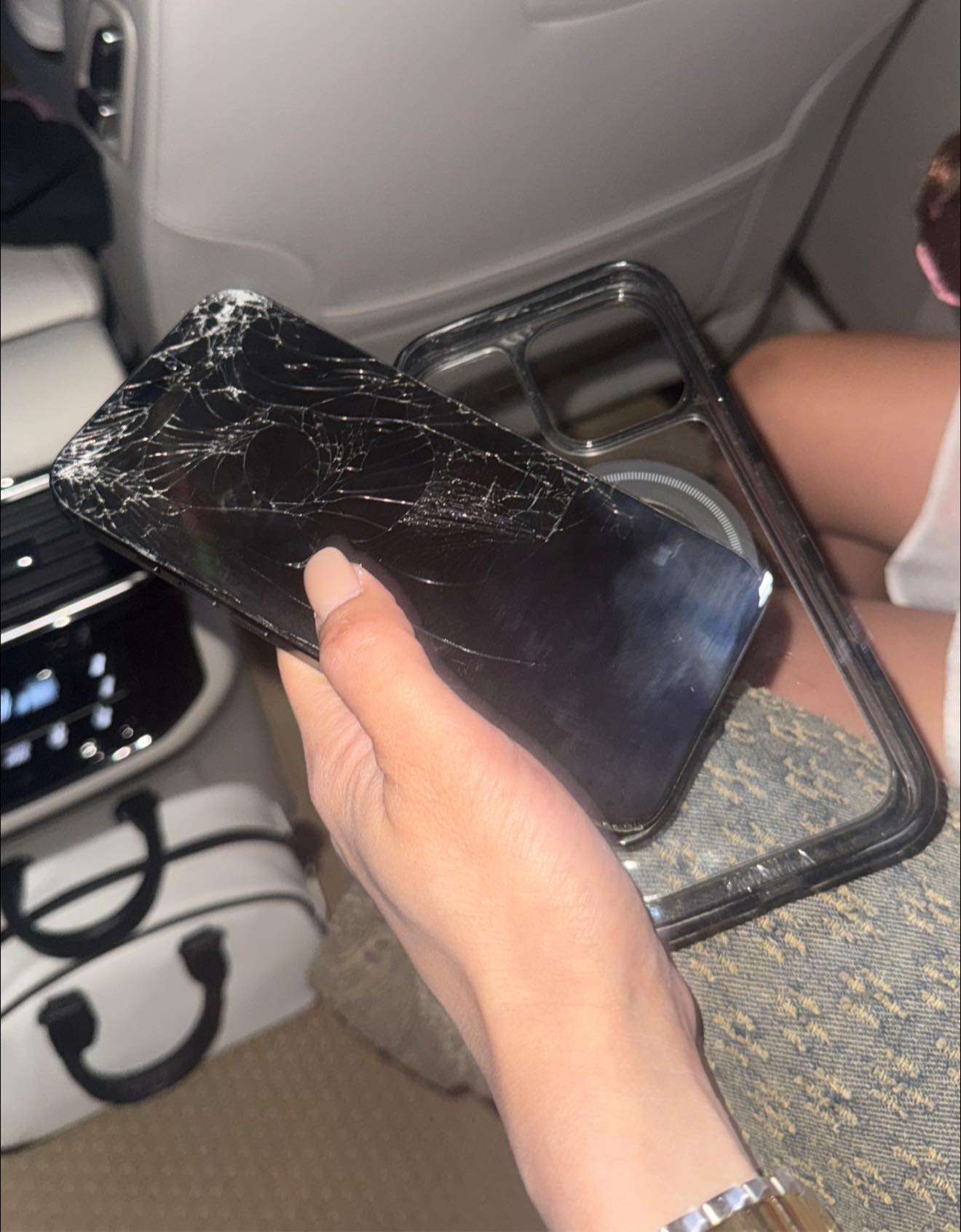 Diệp Lâm Anh đáp trả khi bị nói Diệp Lâm Anh đáp trả khi bị nói