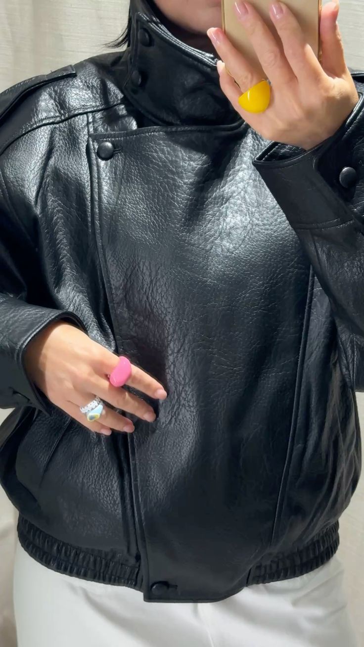 Áo da Zara đang "on top" trend Thu Đông, còn được ví sang như đồ Saint Laurent- Ảnh 6.