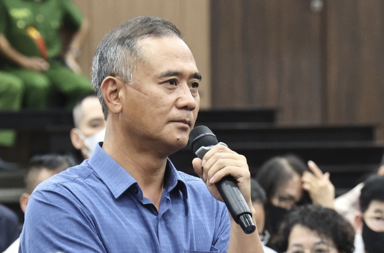 Vụ án đánh bạc ở khách sạn Pullman: Tuyên án cựu bí thư Thành ủy Hòa Bình cũ, ca sĩ Vũ Hà- Ảnh 1. Vụ án đánh bạc ở khách sạn Pullman: Tuyên án cựu bí thư Thành ủy Hòa Bình cũ, ca sĩ Vũ Hà- Ảnh 1.