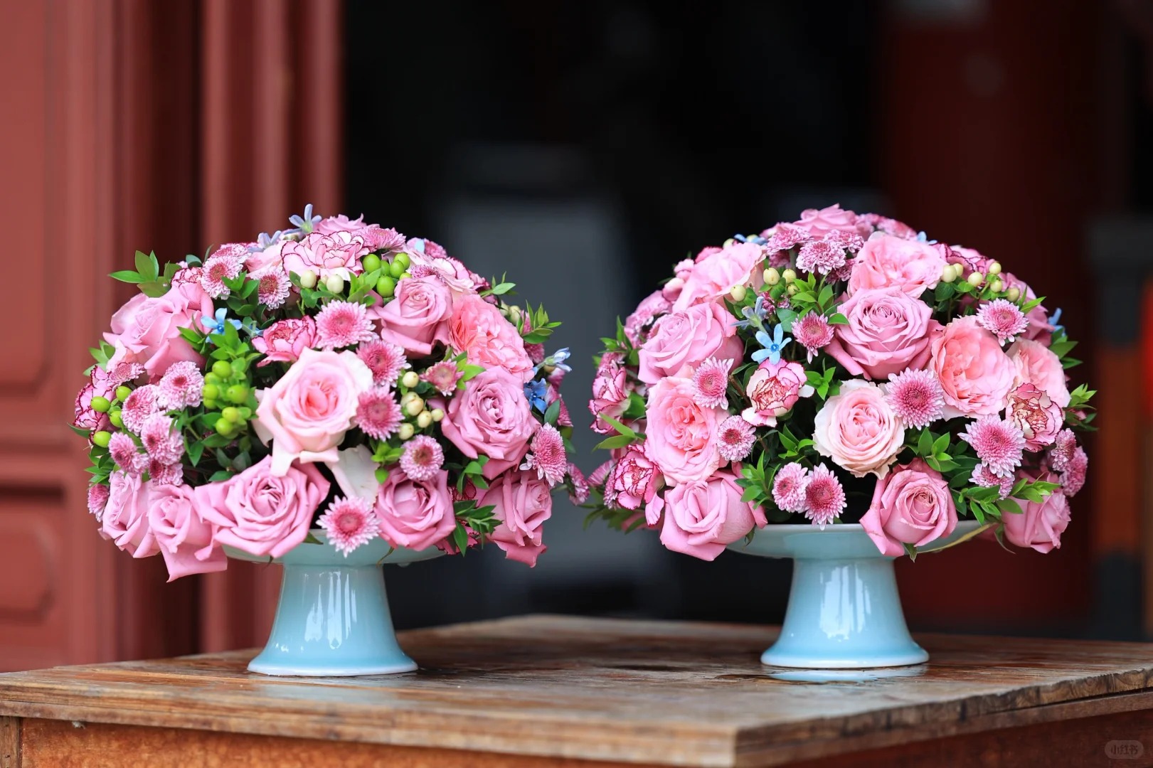 4 lý do bát hoa ngày càng được ưa chuộng hơn bình hoa trên bàn thờ gia tiên- Ảnh 3.