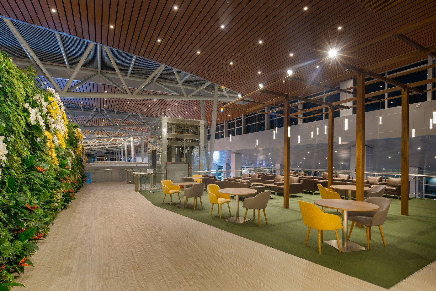 Trải nghiệm phòng chờ ở nhà ga đạt 5 sao Skytrax duy nhất tại Việt Nam có gì khác biệt?- Ảnh 10.