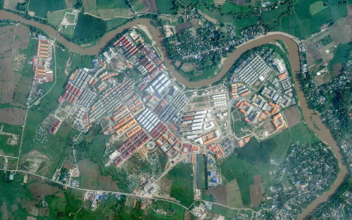 Dữ liệu vệ tinh do Planet Labs PBC cung cấp cho thấy trung tâm lừa đảo KK Park ở biên giới Myanmar - dường như không bị ảnh hưởng nhiều sau các đợt truy quét (Ảnh: AFP)