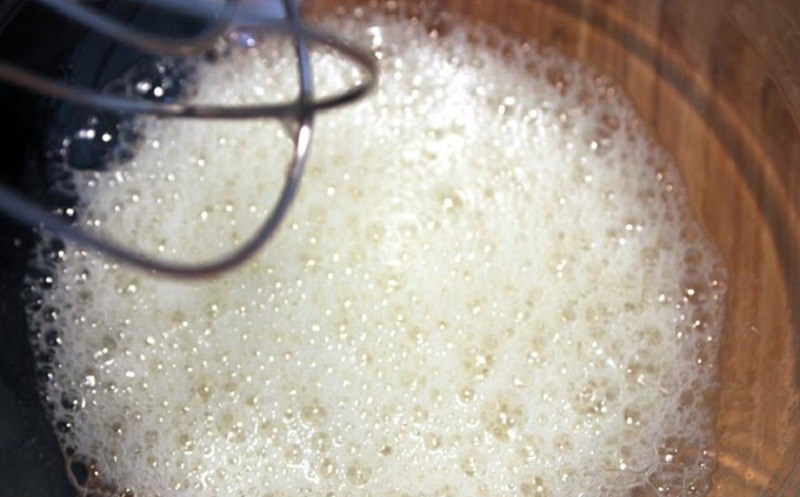 Bộ phận siêu giàu collagen của quả trứng: Đem trộn với mật ong sẽ thành "thần dược" giúp da căng bóng, giảm mụn- Ảnh 2.