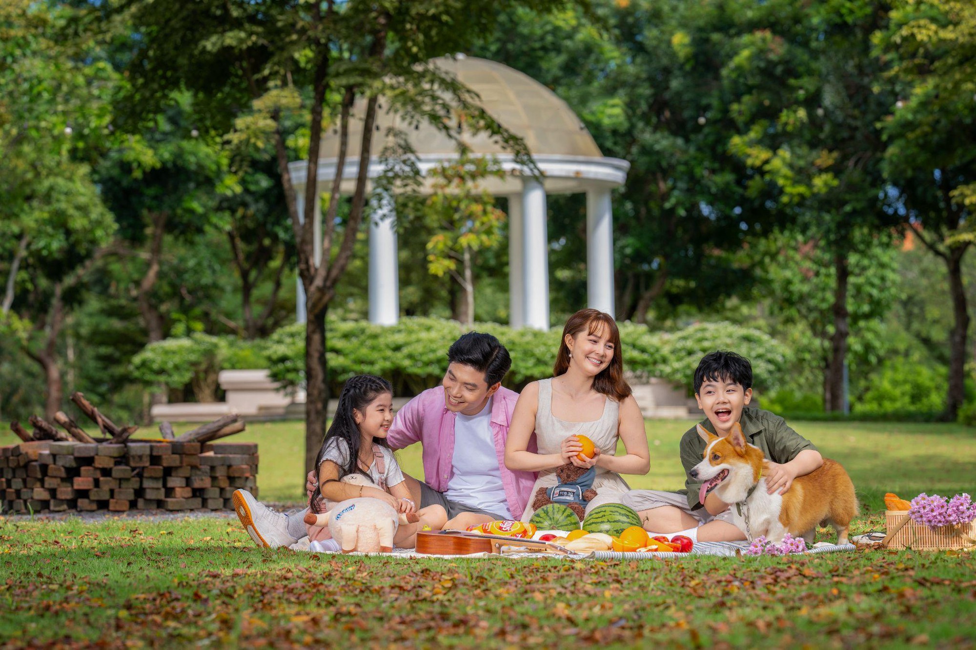 Bên trong Solaria Rise - hệ sinh thái đáng sống cách TP.HCM 40 phút di chuyển: Con trẻ vô tư lớn lên, cha mẹ được chữa lành- Ảnh 5. Bên trong Solaria Rise - hệ sinh thái đáng sống cách TP.HCM 40 phút di chuyển: Con trẻ vô tư lớn lên, cha mẹ được chữa lành- Ảnh 5.