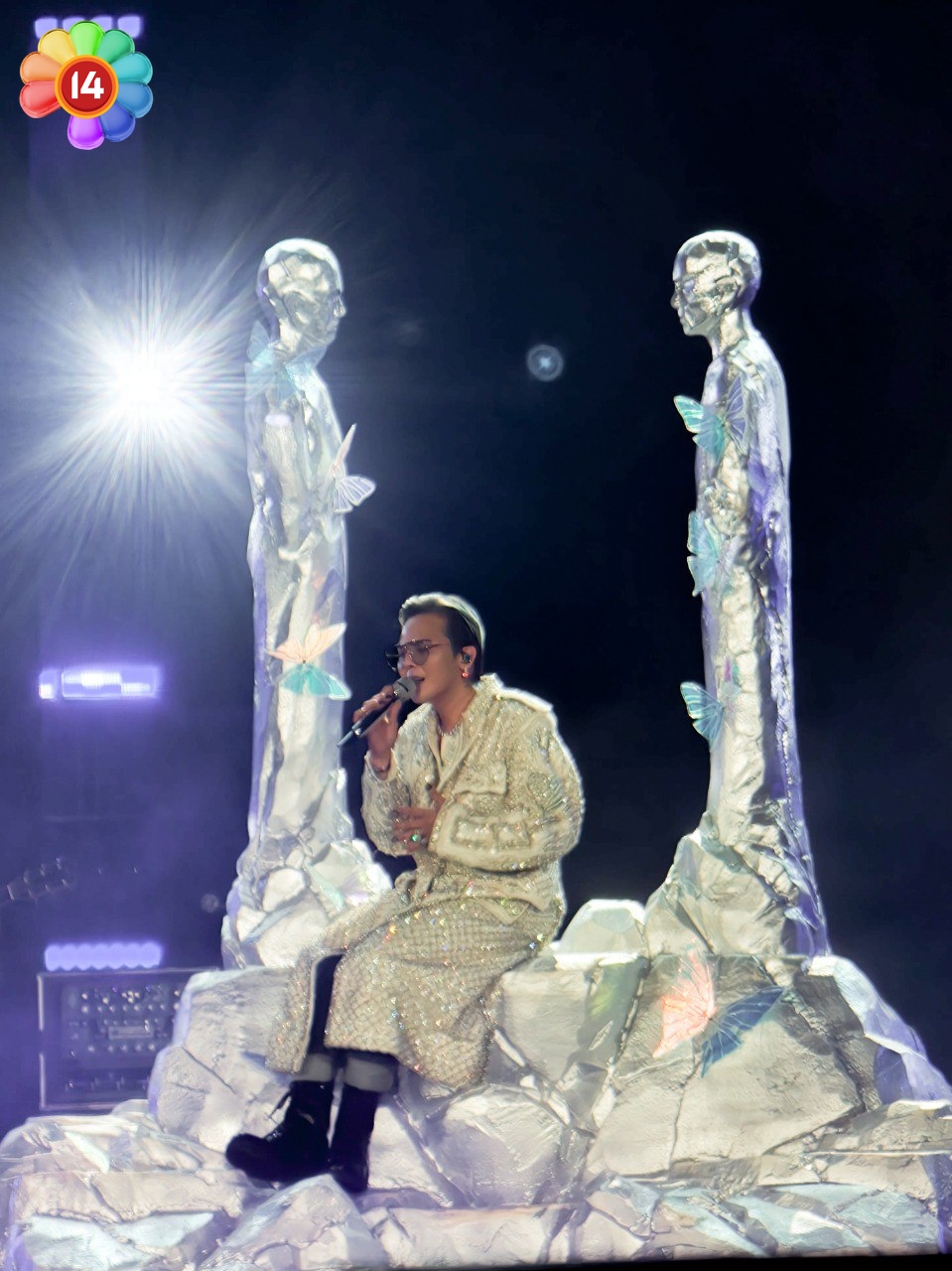 100 nghìn người đến concert G-DRAGON tại Hà Nội: Show quốc tế có lượng khán giả lớn nhất Việt Nam- Ảnh 18.