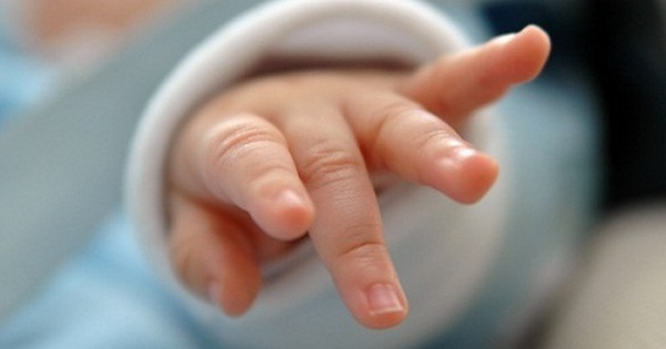 Bé trai sơ sinh tử vong tại bãi đất trống trong khu Ecolake- Ảnh 1. Bé trai sơ sinh tử vong tại bãi đất trống trong khu Ecolake- Ảnh 1.