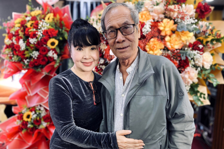 NSND Lan Hương "Em bé Hà Nội": Cãi mẹ theo nghệ thuật, U70 viên mãn bên chồng- Ảnh 3.