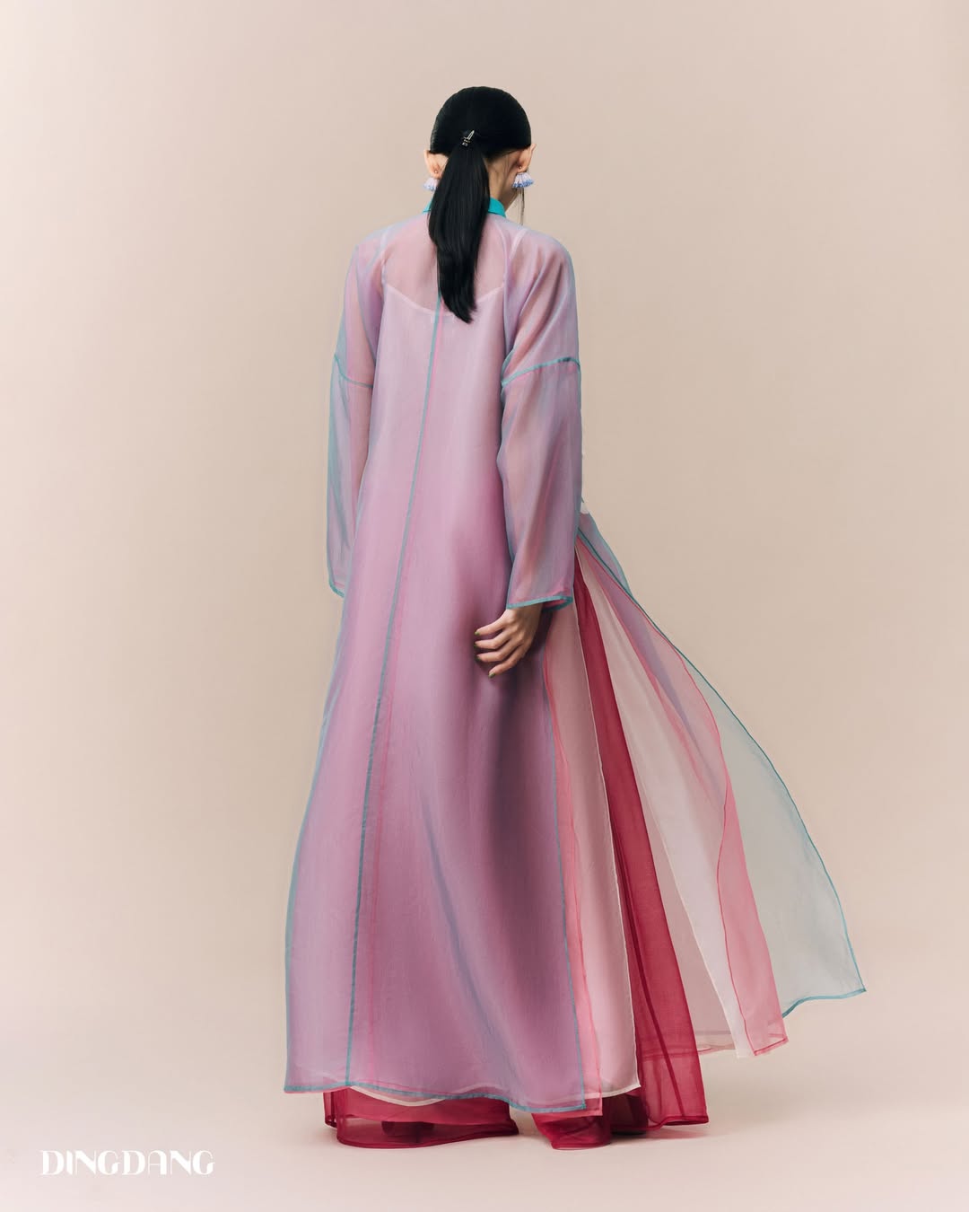 Drama áo dài 6 triệu của DINGDANG: Người review chỉ đi thuê, brand không tìm được tiếng nói chung với khách- Ảnh 16. Drama áo dài 6 triệu của DINGDANG: Người review chỉ đi thuê, brand không tìm được tiếng nói chung với khách- Ảnh 16.