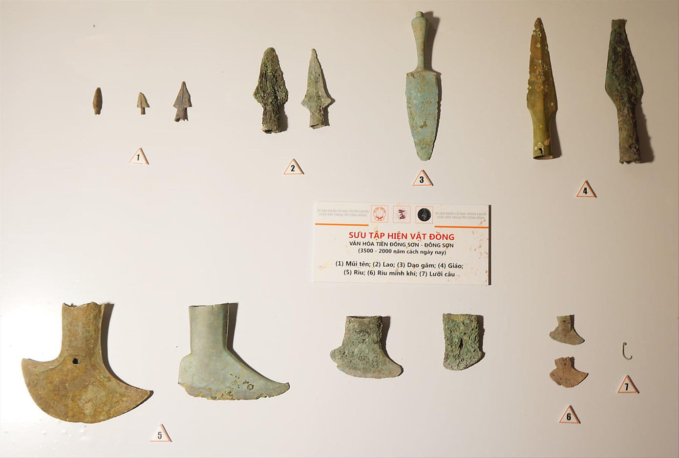 Phát hiện ngôi làng cổ dưới lòng đất ở Hà Nội: Chuyên gia khai quật tới 11 lần, chứa ‘báu vật’ 3.500 tuổi- Ảnh 4.