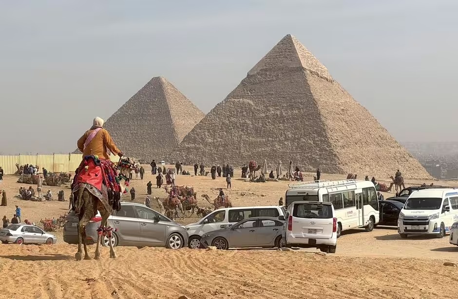 Phát hiện điều kỳ lạ bên trong kim tự tháp ở Ai Cập- Ảnh 1.