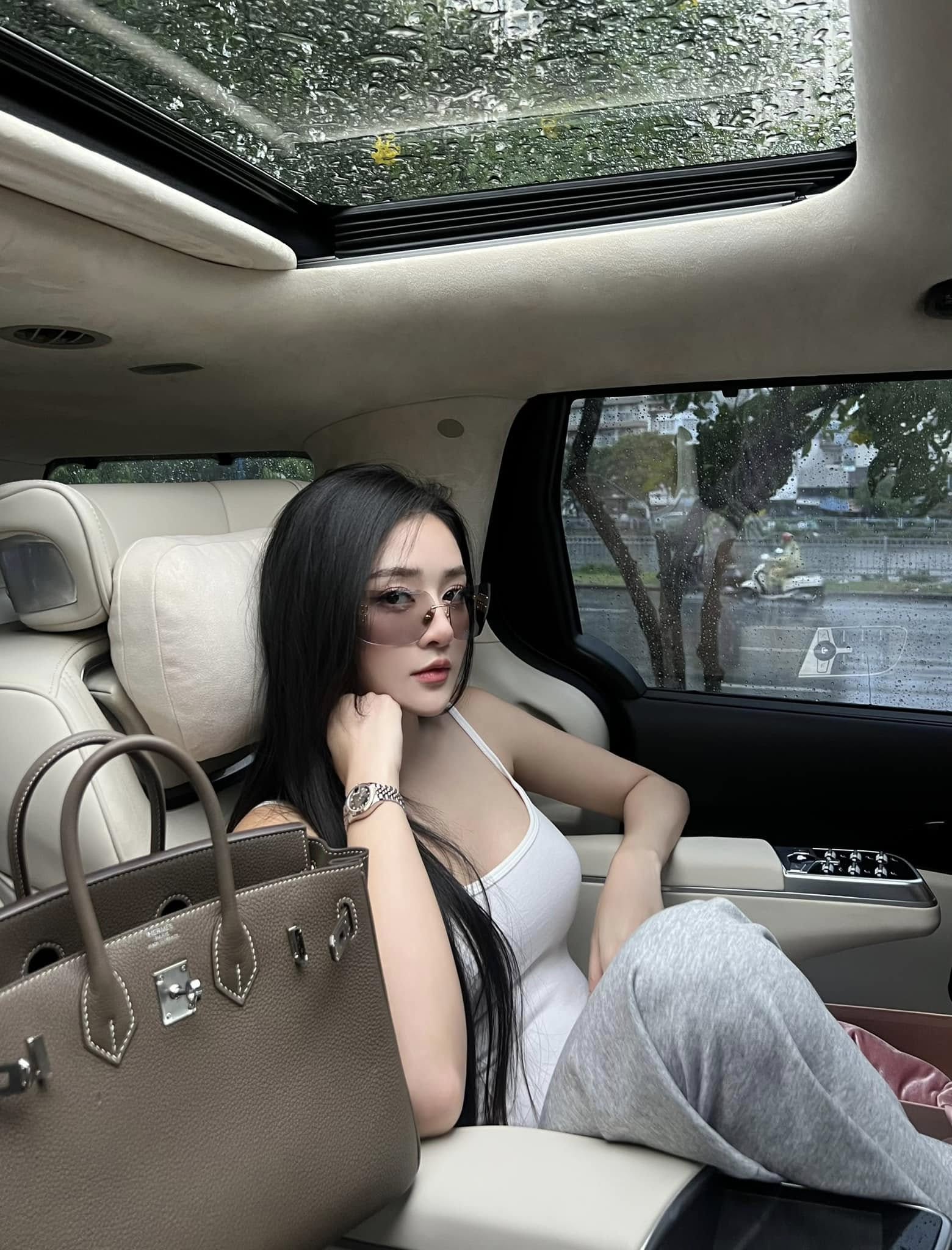 Danh tính cô gái vừa bước ra sân pickleball đã khiến tất cả trầm trồ: "Ôi thôi chết, sao lại có người hoàn hảo cỡ này"- Ảnh 8.